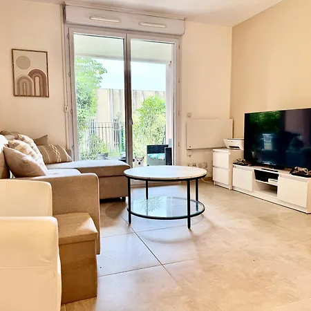 Apartment Temple Luxe- Balneo Et Jardin, Wifi, Parking Prive Securise Beziers