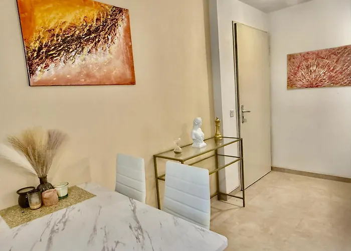 Διαμέρισμα Temple Luxe- Balneo Et Jardin, Wifi, Parking Prive Securise Μπεζιέ